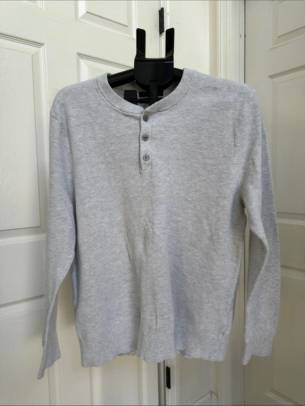 Banana Republic Men's Henley Sweater Long Sleeve 100% Cotton- Light Gray Size XL